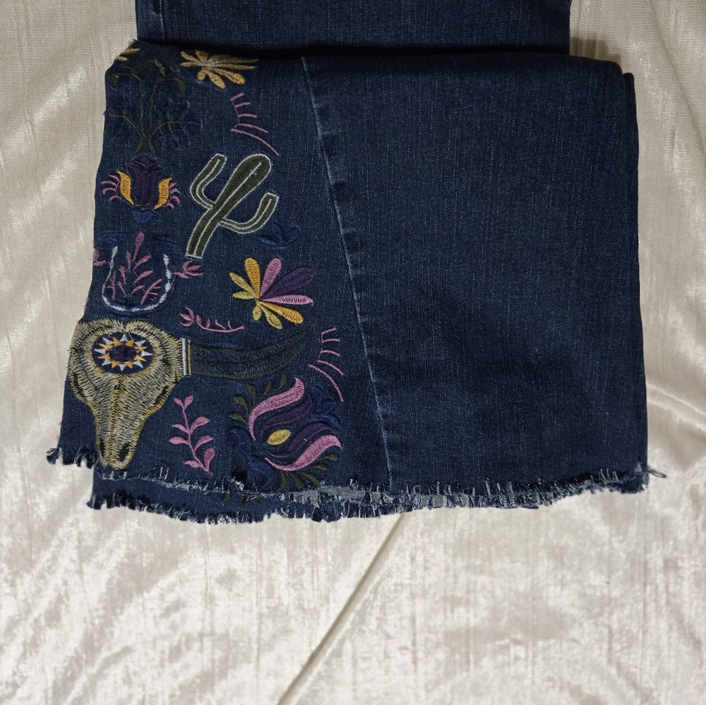 Embroidered Flare Jeans By L & B size 14 Worn Once! - Picture 11 of 12